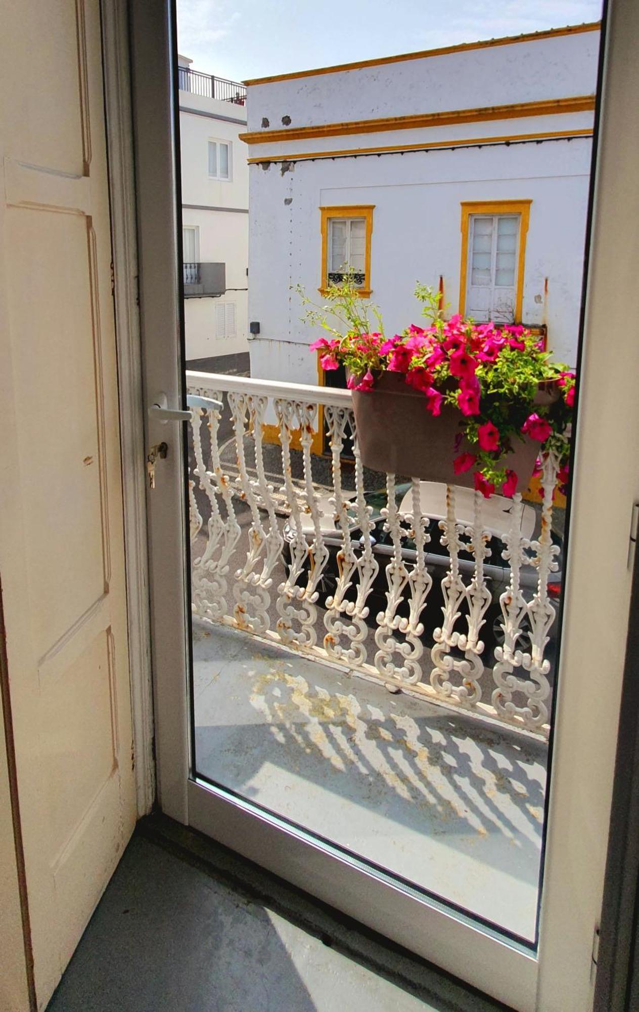 A-Tipica Guesthouse Ponta Delgada 외부 사진